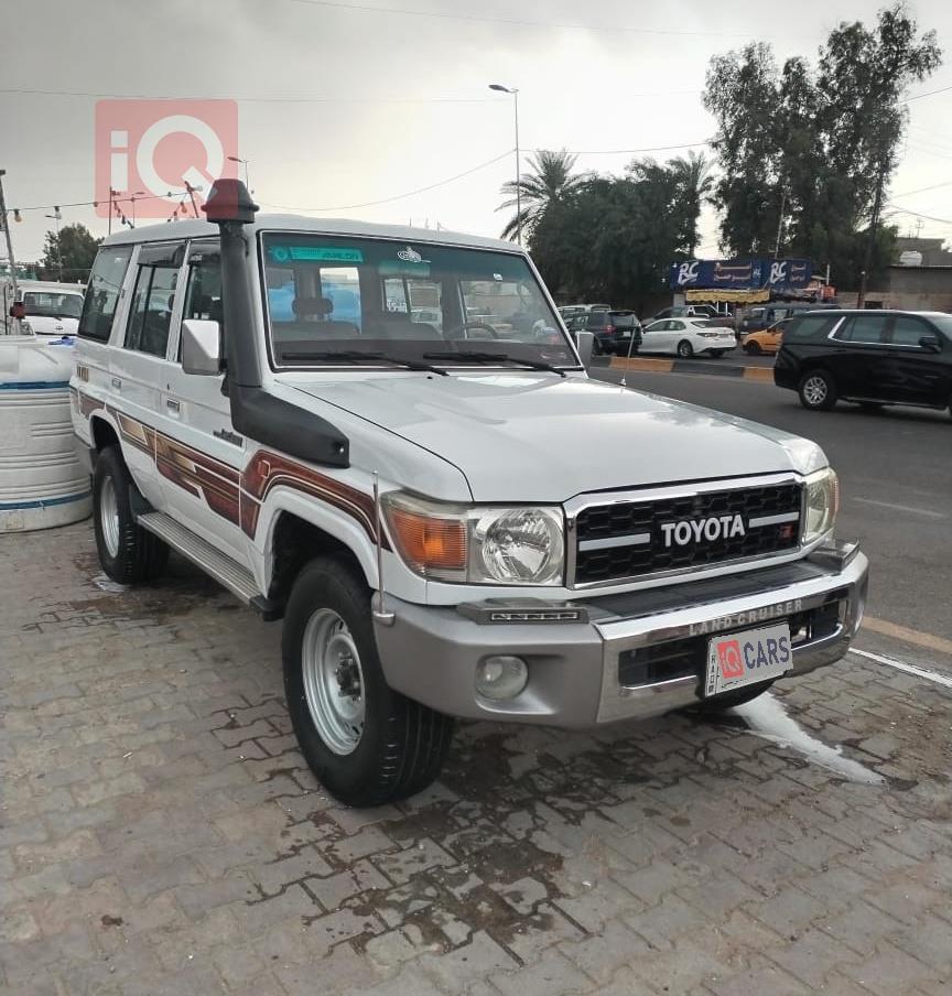 تويوتا لاندكروزر